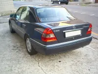 Usata Mercedes C250 Elegance 150 CV (110 kW) 1997 Blu Berlina