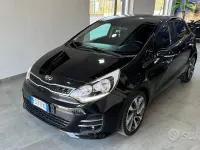 Usado Kia Rio 75 HP (55 kW) 2016 Preto Citadino