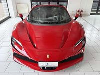 Nuova Ferrari SF90 1030 CV (757 kW) 2025 Rosso corsa / pastello Cabrio