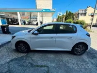 Usata Peugeot 208 Allure 75 CV (55 kW) 2021 Bianco Utilitaria