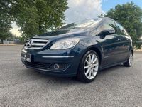 Usata Mercedes B200 140 CV (102 kW) 2006 Blu Monovolume