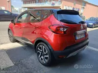 Usata Renault Captur 90 CV (66 kW) 2015 Rosso SUV