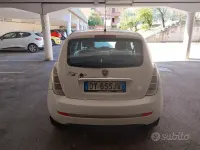 Usata Lancia Ypsilon 80 CV (58 kW) 2009 Bianco Utilitaria