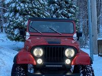 Używany Jeep CJ 1981 Czerwony