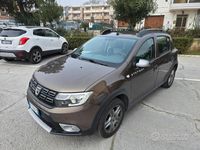 Usata Dacia Sandero Comfort 95 CV (69 kW) 2020 Grigio Utilitaria