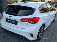 Usata Ford Focus ST 125 CV (91 kW) 2021 Bianco Berlina