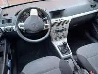 Usata Opel Astra 110 CV (80 kW) 2009 Berlina