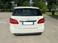 Usata Mercedes B180 109 CV (80 kW) 2018 Bianco Utilitaria
