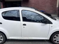 Usata Peugeot 107 Allure 68 CV (50 kW) 2009 Utilitaria