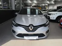 Usata Renault Clio V Techno 101 CV (74 kW) 2022 Argento Berlina