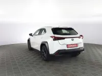 Usata Lexus UX 250h 152 CV (111 kW) 2024 Bianco perla SUV