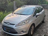 Usata Ford Fiesta Titanium 82 CV (60 kW) 2009 Grigio Utilitaria