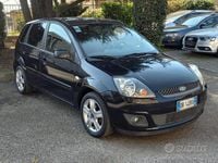 Usata Ford Fiesta Ghia 2008 Nero Utilitaria
