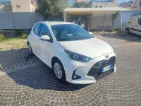 Usata Toyota Yaris Active 72 CV (52 kW) 2022 Bianco Utilitaria