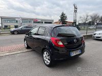 Usata Opel Corsa 85 CV (62 kW) 2013 Nero Berlina