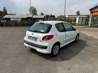 Usata Peugeot 206 60 CV (44 kW) 2010 Bianco Berlina