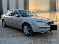 Usata Ford Mondeo 125 CV (91 kW) 2003 Grigio Berlina