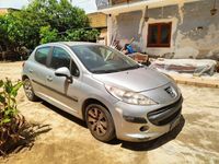 Gebraucht Peugeot 207 73 PS (53 kW) 2008 Grau Kleinwagen