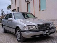 Usata Mercedes C180 Classic 122 CV (89 kW) 1997 Grigio Berlina