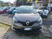 Usata Renault Captur 90 CV (66 kW) 2018 Grigio SUV