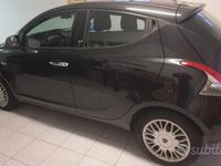 Usata Lancia Ypsilon 69 CV (50 kW) 2017 Nero Utilitaria