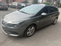 Usata Opel Astra GS Line 122 CV (89 kW) 2020 Verde Station wagon