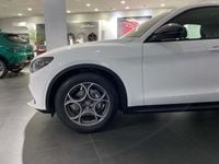 Nuova Alfa Romeo Stelvio Sprint 160 CV (117 kW) 2025 Bianco SUV
