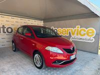 Usata Lancia Ypsilon Gold 69 CV (50 kW) 2016 Rosso Utilitaria