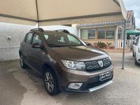 Usata Dacia Sandero Stepway 90 CV (66 kW) 2019 Marrone Berlina