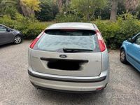 Usata Ford Focus 90 CV (66 kW) 2006 Grigio Berlina