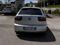 Usata Seat Leon 130 CV (95 kW) 2005 Grigio Berlina