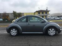 Usata VW New Beetle 101 CV (74 kW) 2002 Grigio Utilitaria