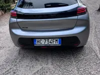Usata Peugeot 208 101 CV (74 kW) 2026 Grigio Utilitaria
