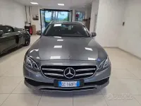 Usata Mercedes E200 Premium Plus 160 CV (117 kW) 2020 Grigio Berlina