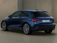Nuova Audi A3 S-Line 150 CV (110 kW) 2026 Blu navarra metallizzato Berlina