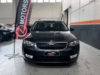 Usata Skoda Octavia G-TEC Active 110 CV (80 kW) 2015 Nero Station wagon
