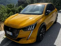 Usata Peugeot 208 GT 102 CV (75 kW) 2021 Giallo Utilitaria