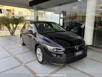 Begagnad VW Golf VII Life 116 HK (85 kW) 2021 Svart Halvkombi