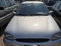 Usata Ford Escort Ghia 90 CV (66 kW) 1997 Argento Station wagon
