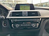 Usata BMW 318 150 CV (110 kW) 2016 Nero Station wagon