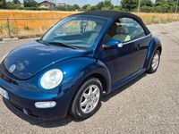 Usata VW New Beetle 101 CV (74 kW) 2005 Blu Utilitaria