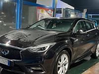 Usata Infiniti Q30 109 CV (80 kW) 2018 Nero Utilitaria