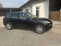 Usata Porsche Cayenne 245 CV (180 kW) 2012 Nero metallizzato SUV