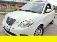 Usata Lancia Ypsilon 75 CV (55 kW) 2011 Bianco Utilitaria