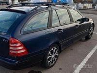 Usata Mercedes C200 Elegance 116 CV (85 kW) 2002 Lilla Station wagon