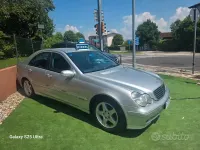 Usata Mercedes C220 Elegance 143 CV (105 kW) 2001 Grigio Berlina