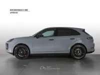 Usata Porsche Cayenne Sport 354 CV (260 kW) 2023 Grigio artico SUV