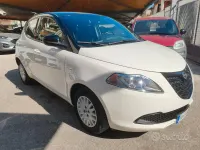 Usata Lancia Ypsilon Gold 69 CV (50 kW) 2015 Bianco Utilitaria