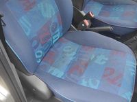 Usado Fiat Punto 54 CV (39 kW) 1997 Gris Berlina