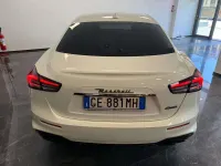 Usata Maserati Ghibli 579 CV (425 kW) 2021 Bianco Berlina